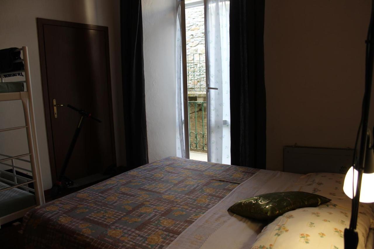 Apartament La Casa Di Rina Ponzone Zewnętrze zdjęcie
