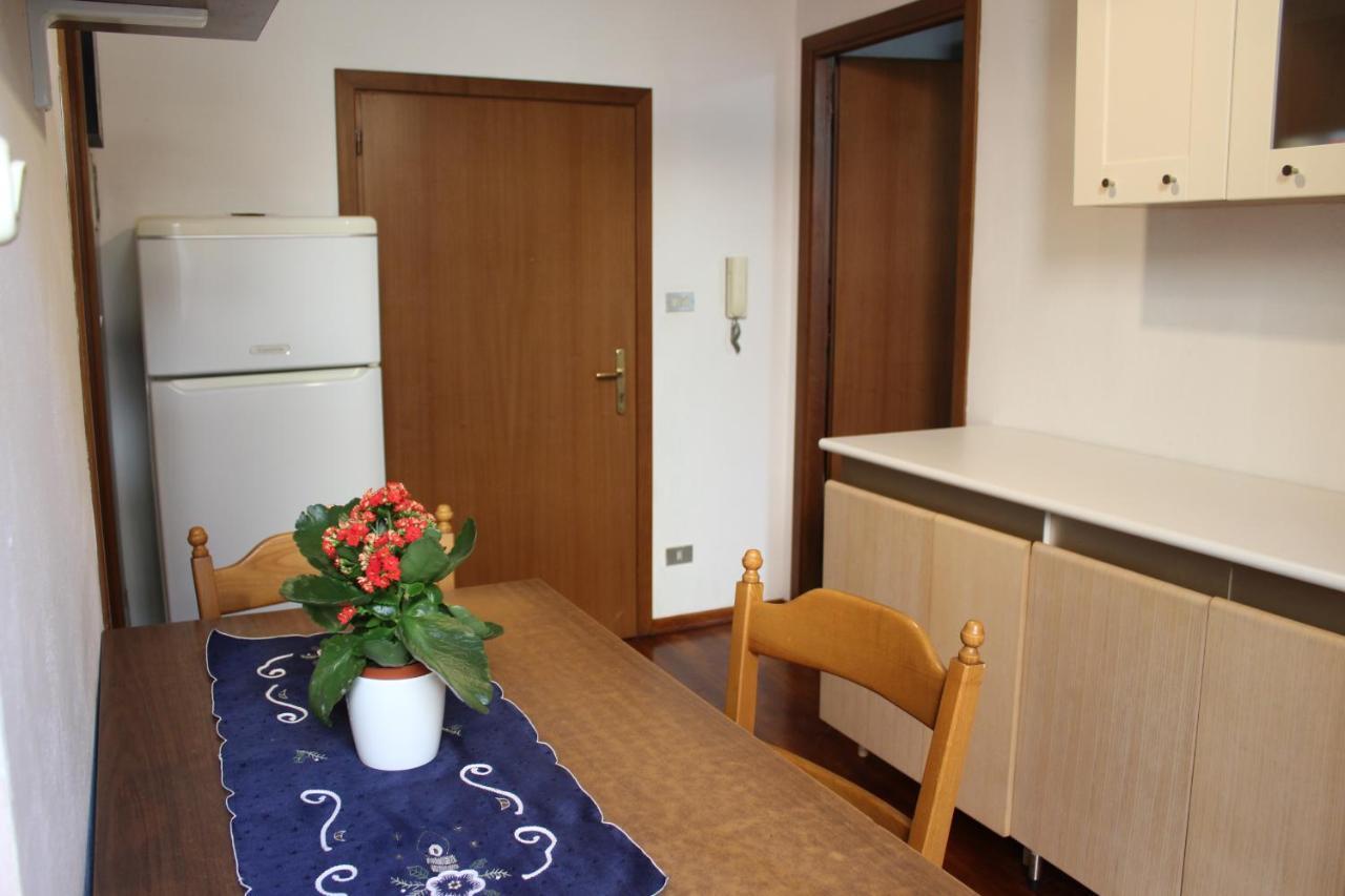 Apartament La Casa Di Rina Ponzone Zewnętrze zdjęcie